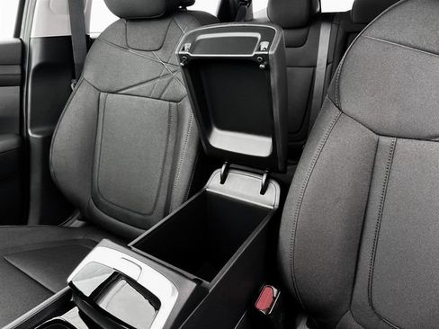 New 2026 Hyundai Tucson SE image 18