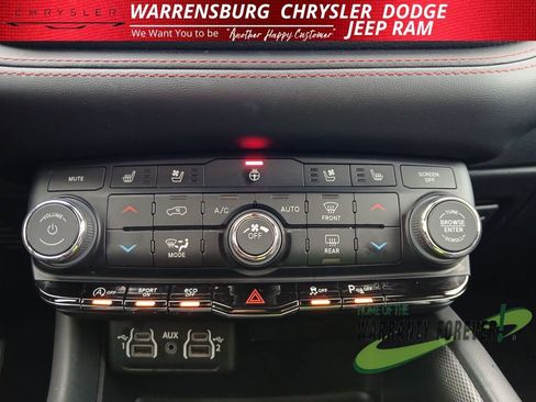 Used 2024 Dodge Durango GT image 25