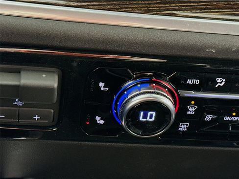 New 2026 GMC Sierra 1500 Elevation w/ Elevation Premium Package image 16