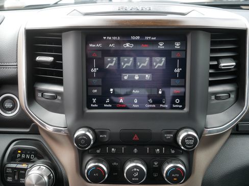 Used 2021 RAM 1500 Laramie AWD/4WD image 34