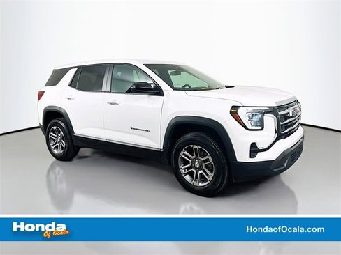 Used 2025 GMC Terrain Elevation image 1