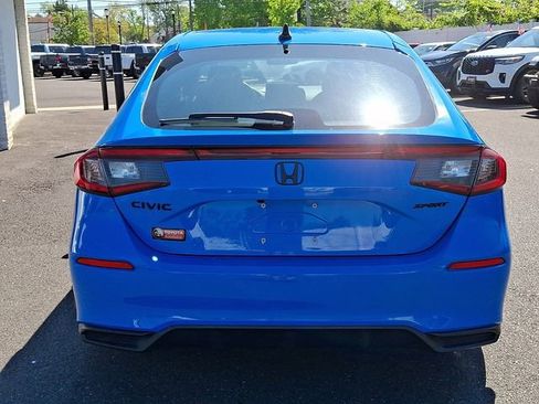 Used 2022 Honda Civic Sport image 5