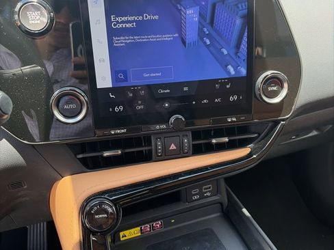 Used 2023 Lexus NX 350 AWD image 4