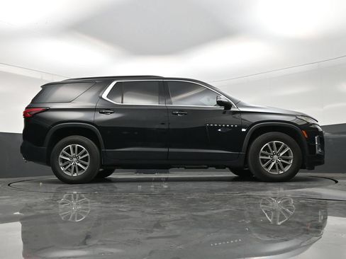 Used 2023 Chevrolet Traverse LT FWD image 24