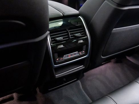 New 2026 BMW X6 M60i image 19