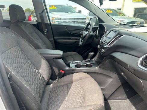 Used 2020 Chevrolet Equinox LT FWD image 12