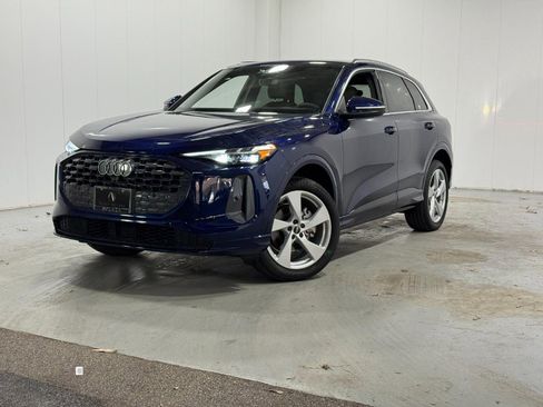 New 2025 Audi Q5 Premium Plus image 1