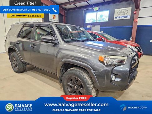 Used 2015 Toyota 4Runner SR5 AWD/4WD image 5