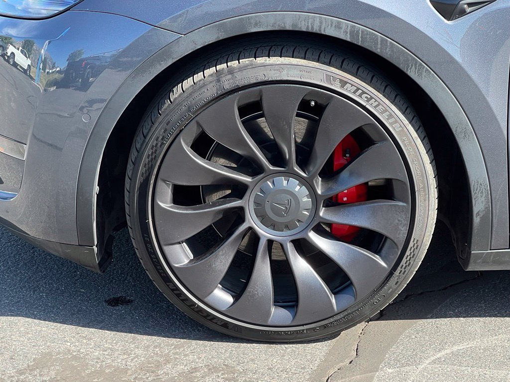 Used 2022 Tesla Model Y Performance AWD/4WD image 13