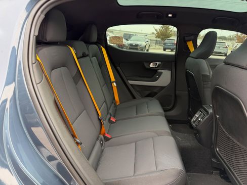 Used 2022 Polestar Polestar 2 w/ Performance Package image 12