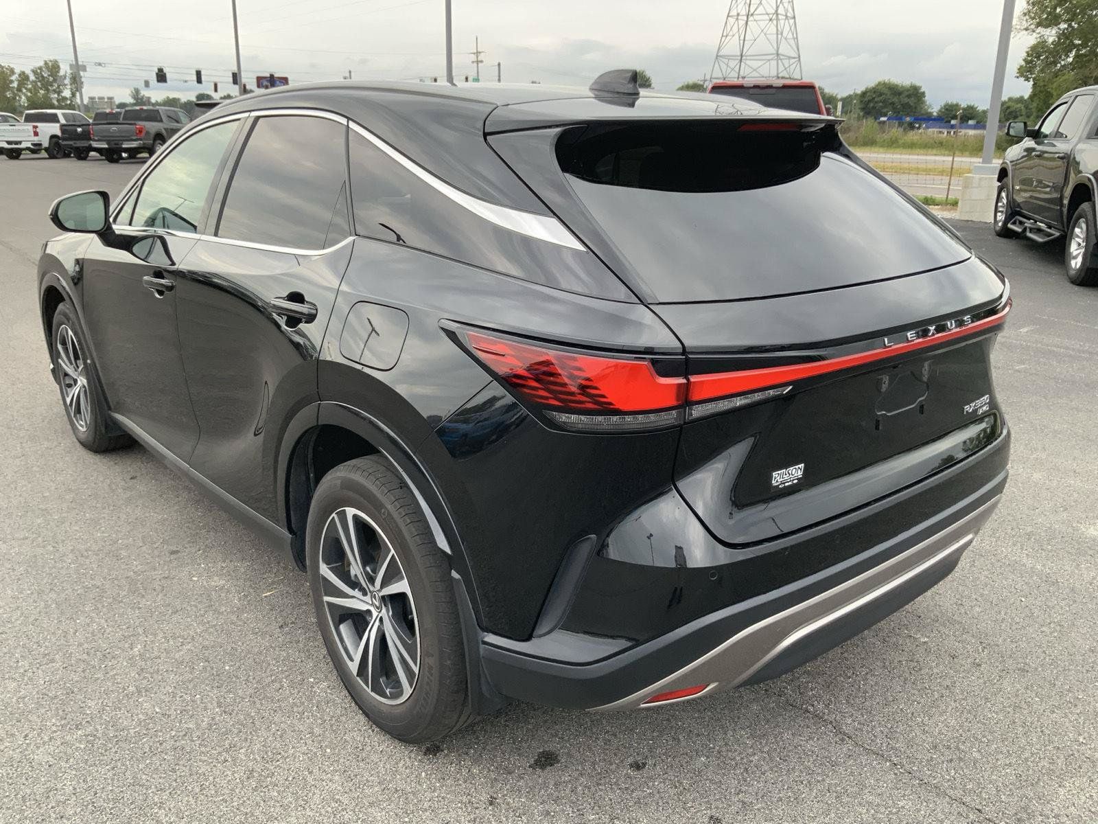 Used 2023 Lexus RX 350 Premium w/ Cold Area Package AWD/4WD image 8