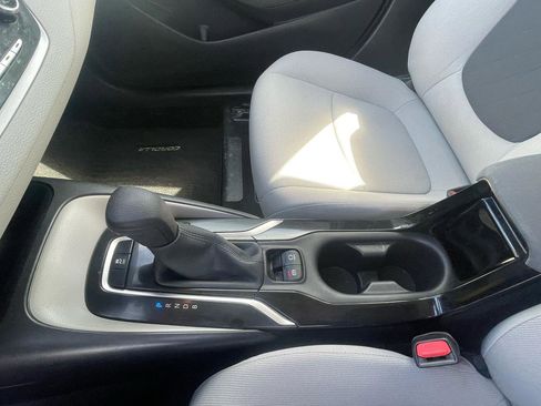 Used 2020 Toyota Corolla LE w/ Carpet Mat Package (TMS) FWD image 14