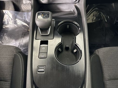 Certified 2023 Nissan Rogue SV image 18