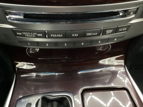 Used 2015 INFINITI Q70 3.7 image 36