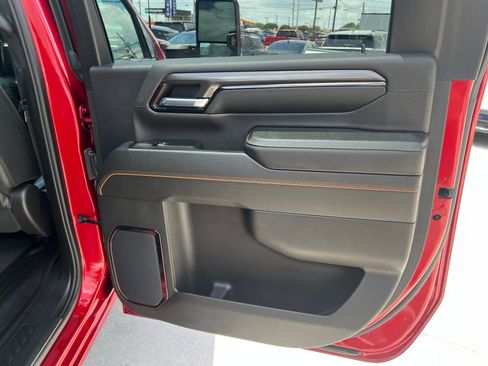 Used 2024 GMC Sierra 2500 AT4 w/ AT4 Premium Plus Package AWD/4WD image 15
