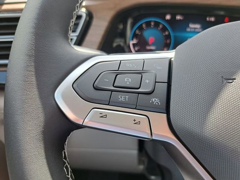 New 2026 Volkswagen Atlas SE image 14