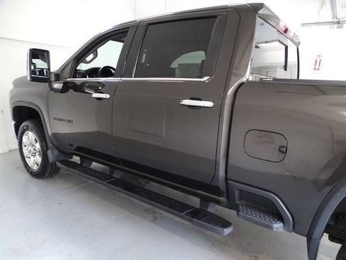 Used 2021 Chevrolet Silverado 2500 LTZ w/ LTZ Plus Package AWD/4WD image 19