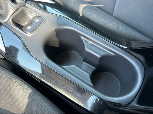 Used 2022 Toyota Corolla LE FWD image 26