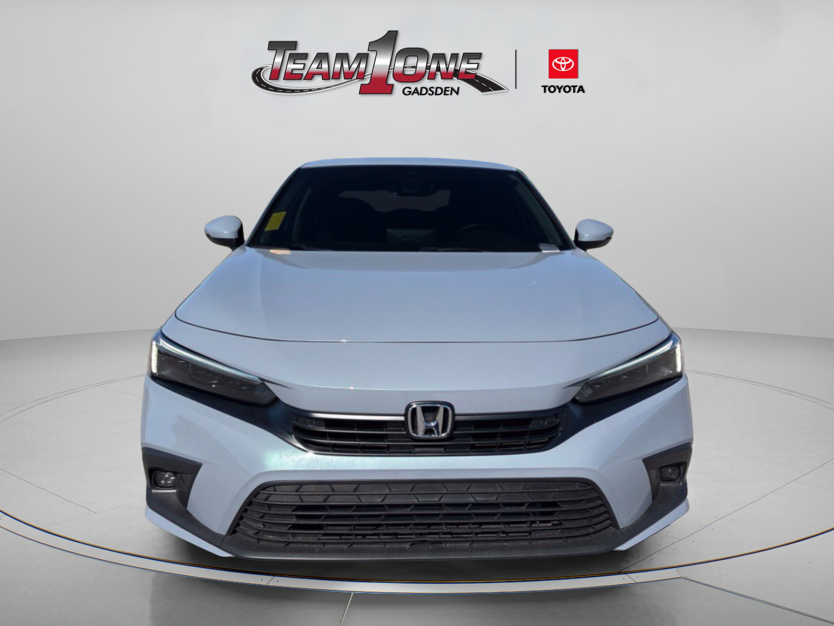 Used 2024 Honda Civic Touring image 2