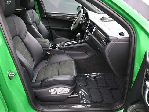 Certified 2023 Porsche Macan GTS AWD/4WD image 31