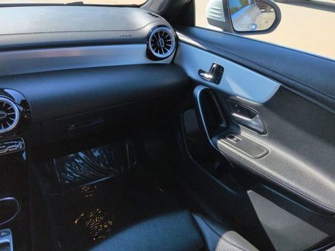 Used 2025 Mercedes-Benz CLA 250 4MATIC image 16