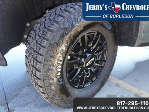 Used 2026 Chevrolet Silverado 2500 ZR2 image 12