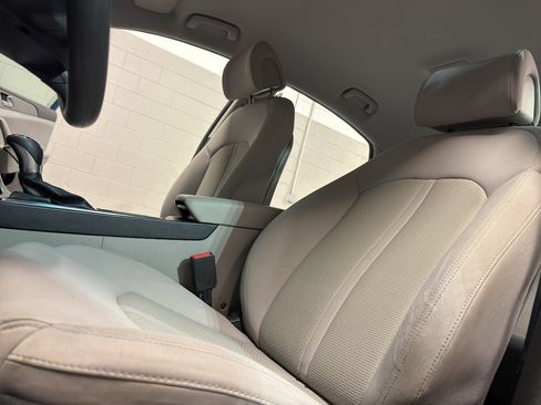 Used 2017 Hyundai Sonata SE w/ Cargo Package image 15