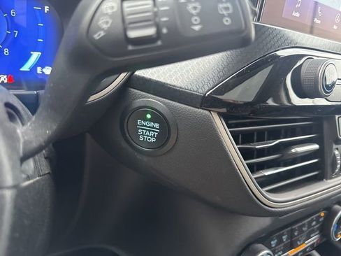 Used 2022 Ford Escape SEL w/ SEL Stealth AWD Package image 34