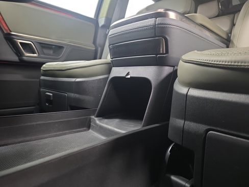 Used 2024 Rivian R1S Adventure image 33