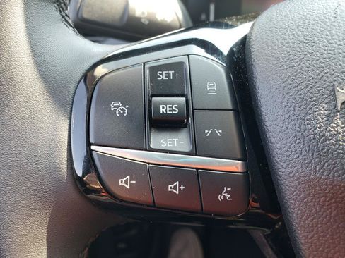 Used 2024 Ford Escape Active w/ Tech Pack #1 AWD/4WD image 17