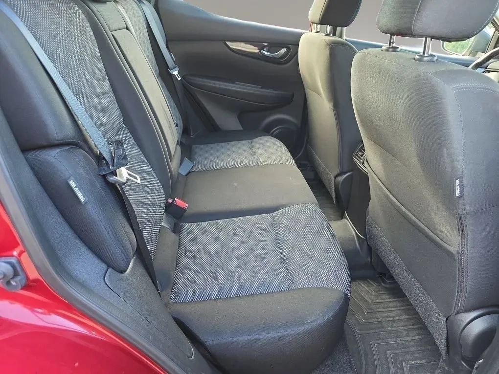 Used 2021 Nissan Rogue Sport SV AWD/4WD image 13