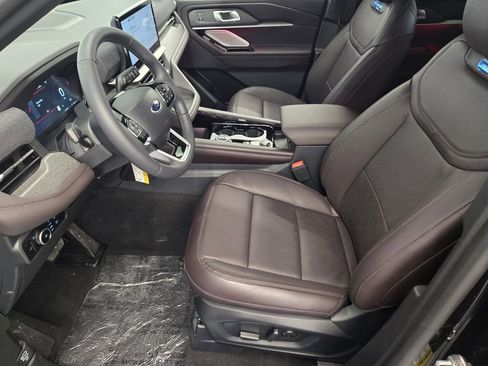 New 2026 Ford Explorer Platinum image 12