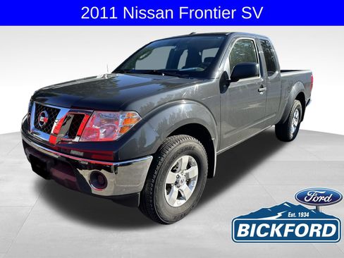 Used 2011 Nissan Frontier SV w/ SV Premium Utility Pkg AWD/4WD image 1