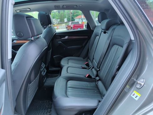 Used 2023 Audi Q5 2.0T Premium Plus w/ Premium Plus Package AWD/4WD image 24