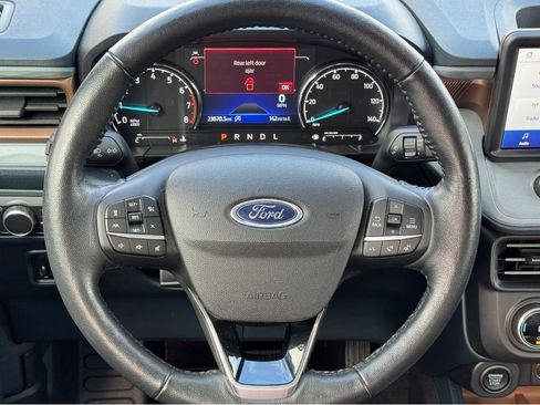 Used 2022 Ford Maverick Lariat w/ Lariat Luxury Package image 11