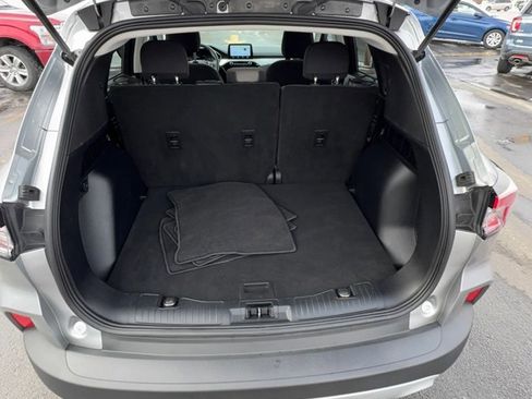 Used 2022 Ford Escape SE image 21