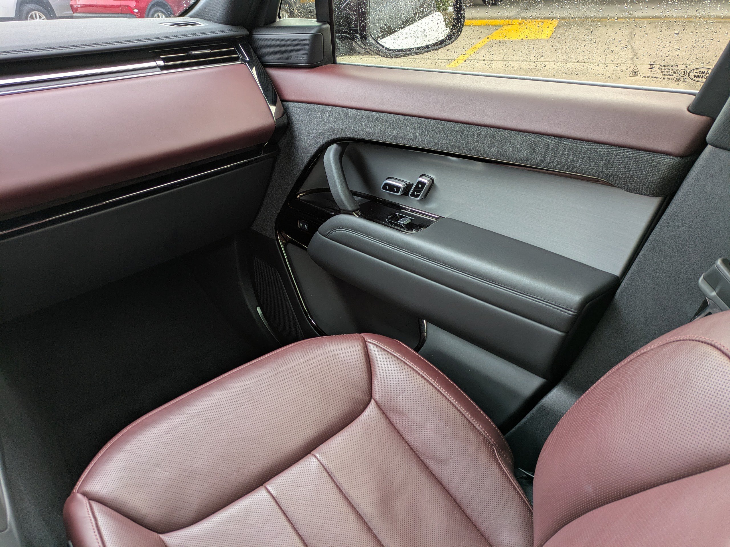 Used 2024 Land Rover Range Rover Sport Dynamic SE AWD/4WD image 19