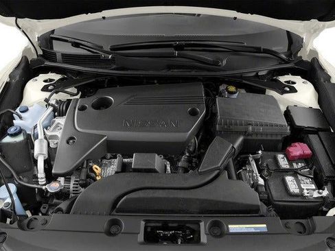 Used 2018 Nissan Altima 2.5 SV FWD image 12