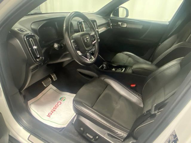 Used 2021 Volvo XC40 T5 R-Design w/ Advanced Package AWD/4WD image 10