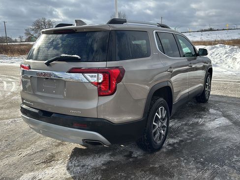 Used 2023 GMC Acadia SLE w/ Driver Convenience Package image 7