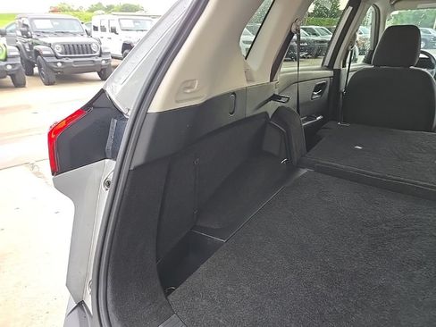 Used 2023 Nissan Rogue SV AWD/4WD image 87