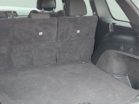 Used 2020 Jeep Grand Cherokee Laredo image 8