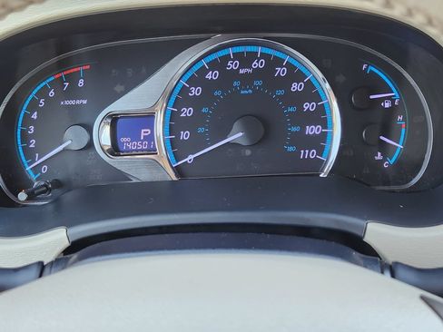Used 2013 Toyota Sienna XLE FWD image 15