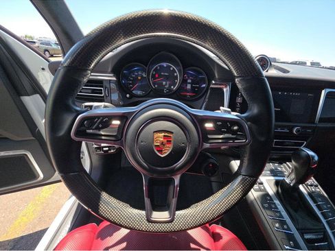 Used 2020 Porsche Macan Turbo AWD/4WD image 8