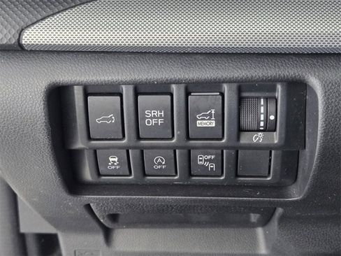 Used 2020 Subaru Forester Limited image 24