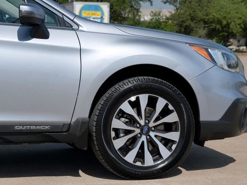 Used 2015 Subaru Outback 2.5i Limited AWD/4WD image 31