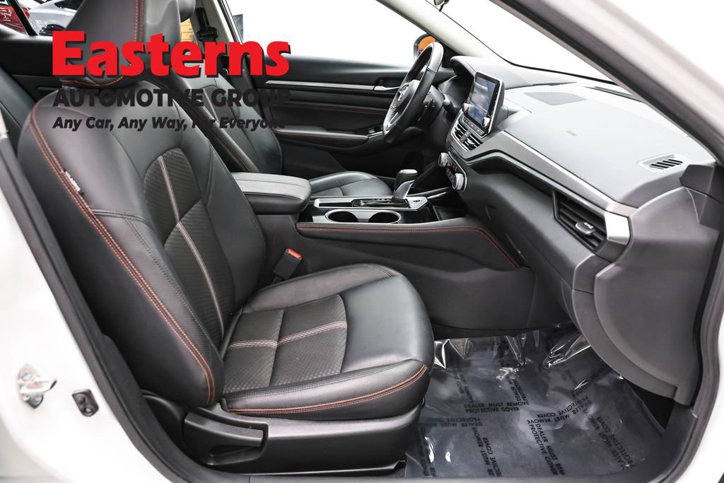 Used 2023 Nissan Altima 2.5 SR FWD image 26