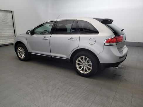 Used 2013 Lincoln MKX image 3