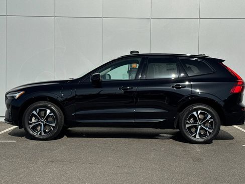 New 2026 Volvo XC60 T8 Core AWD/4WD image 2