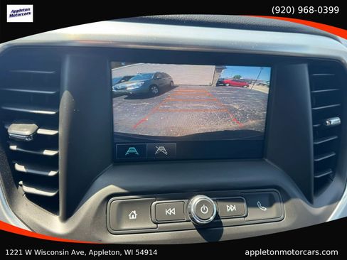 Used 2017 GMC Acadia SLE AWD/4WD image 46